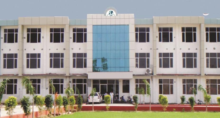 Royal Institute of Management & Advanced Studies Ratlam Campus photo 3